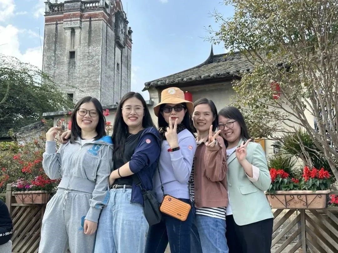 洋溢青春 绽放光彩—春游记(图5) 洋溢青春 绽放光彩—春游记(图5)