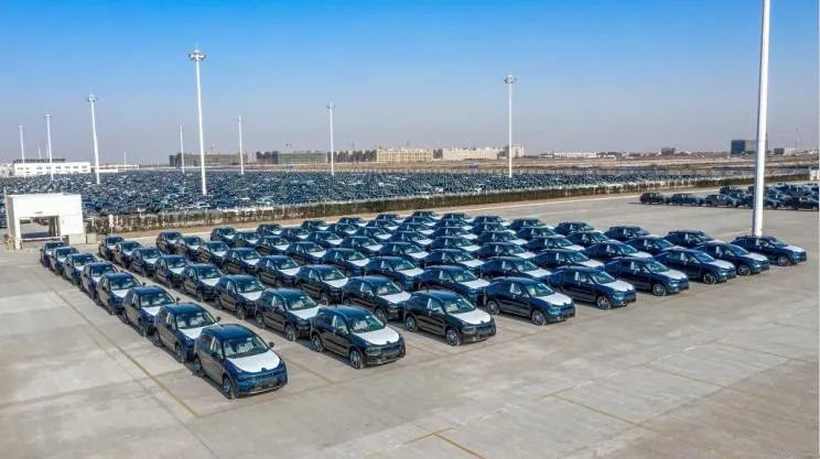 携载科列BMS出口，全新领克01PHEV登录欧洲(图1)